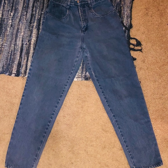 Jeans - Picture 2 of 3
